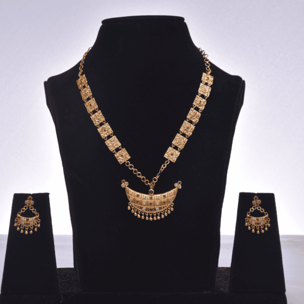 Assamese Traditional Heavy Set - Image 4